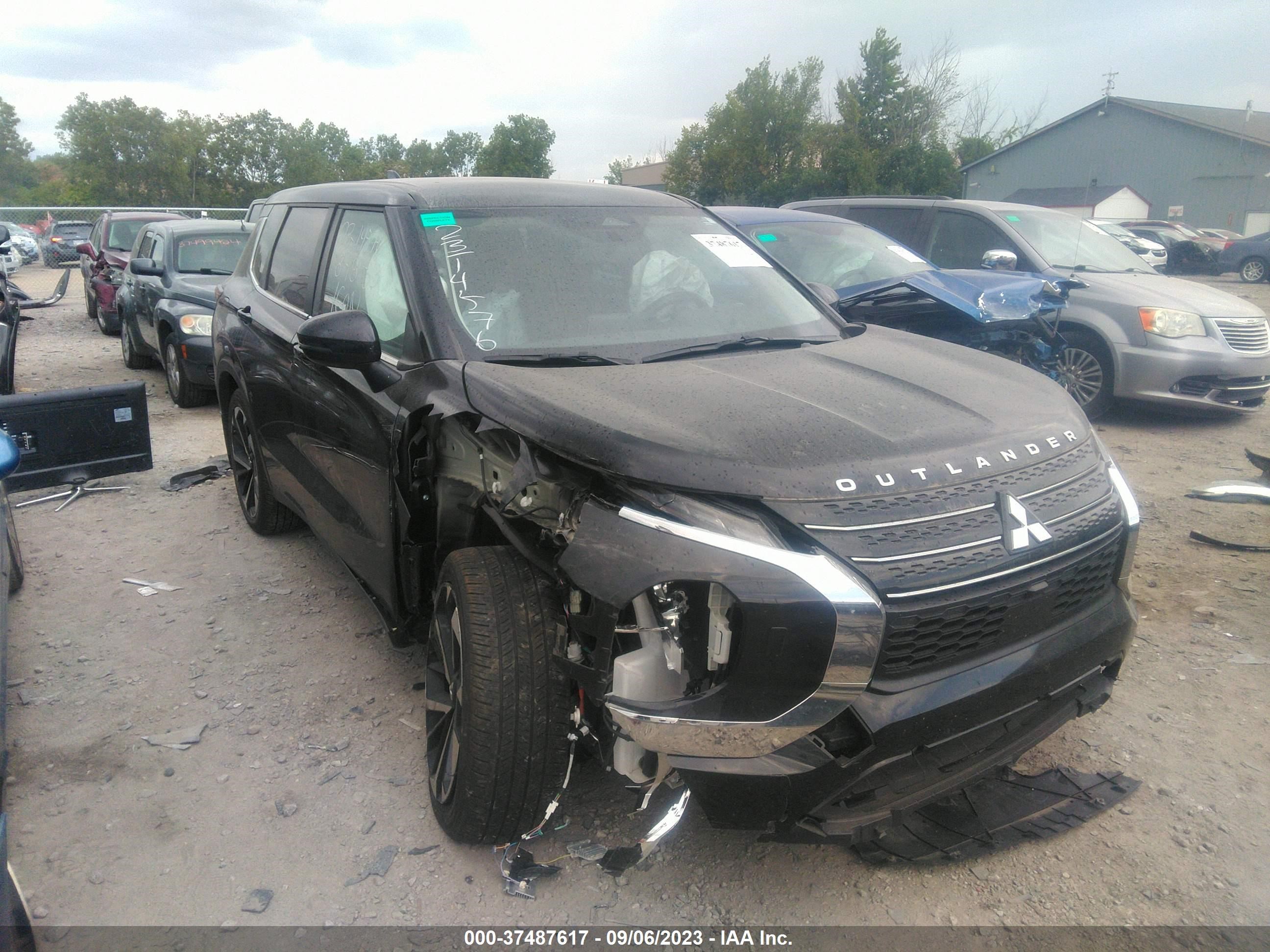 Photo 11 VIN: JA4J4TA86NZ072381 - MITSUBISHI OUTLANDER 