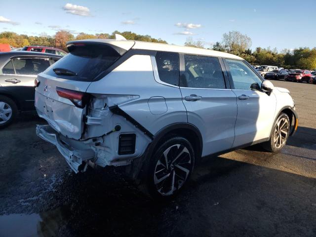 Photo 2 VIN: JA4J4TA89NZ035258 - MITSUBISHI OUTLANDER 