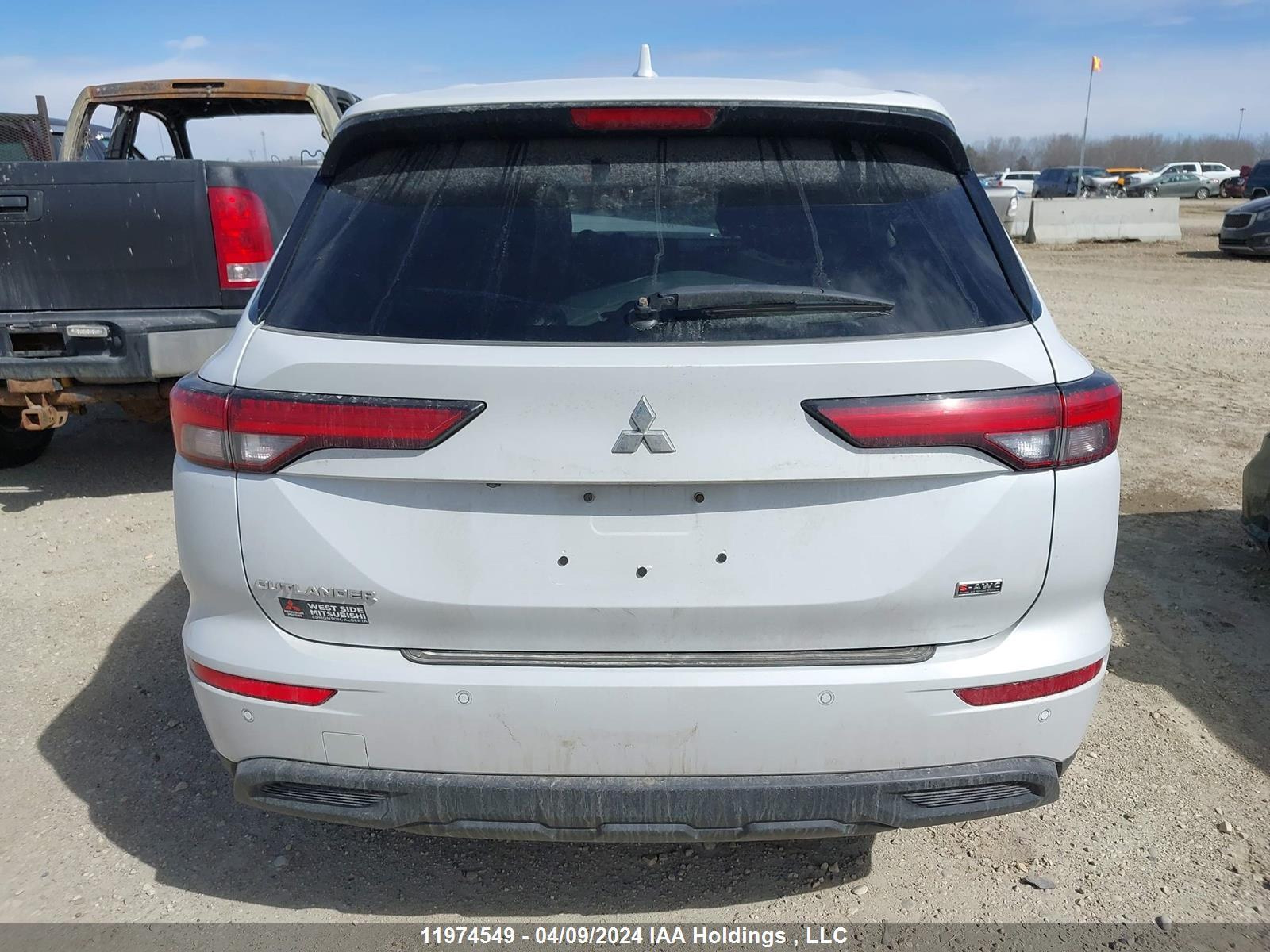 Photo 16 VIN: JA4J4TA8XNZ612170 - MITSUBISHI OUTLANDER 