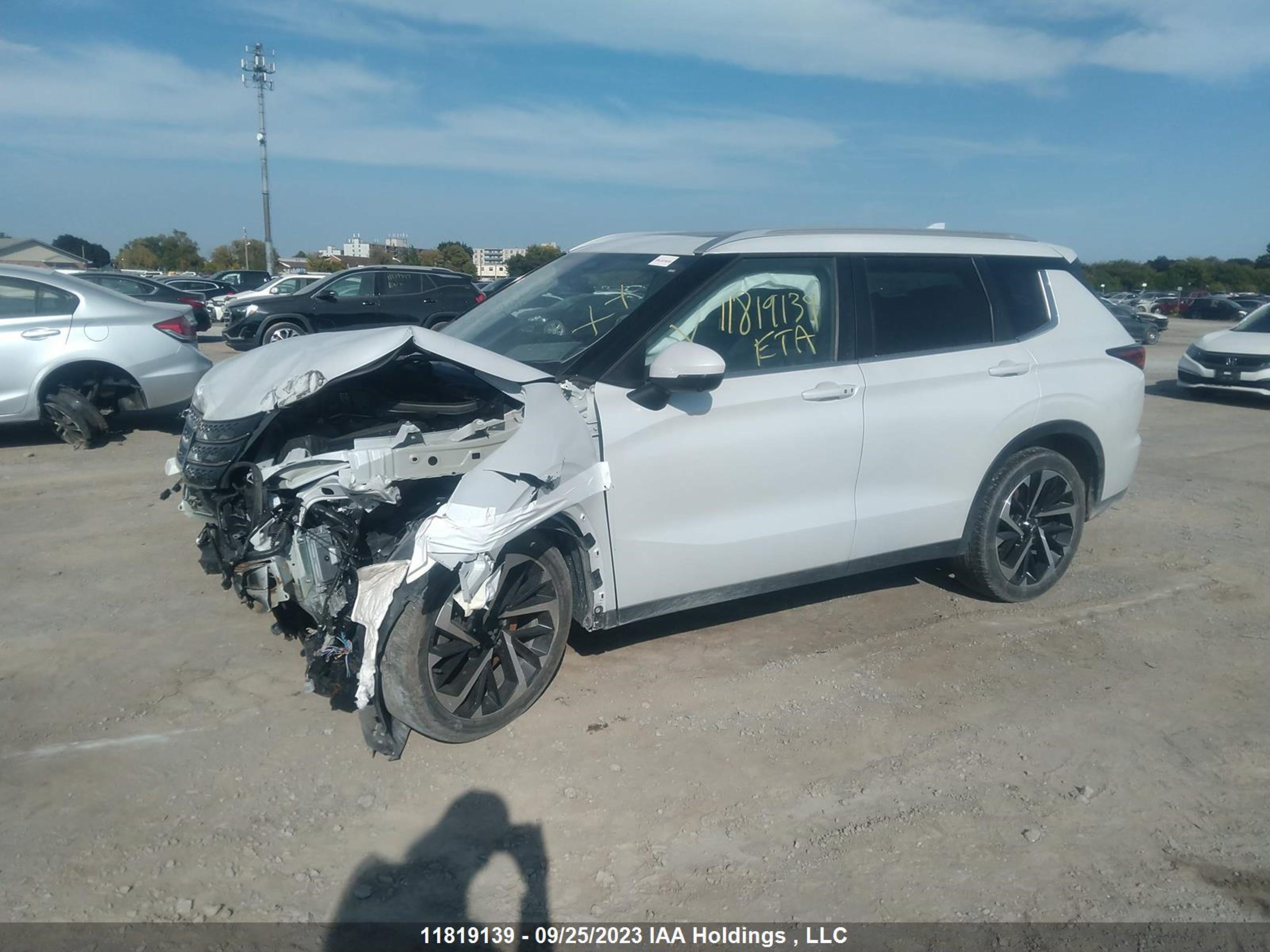 Photo 1 VIN: JA4J4UA80NZ607811 - MITSUBISHI OUTLANDER 