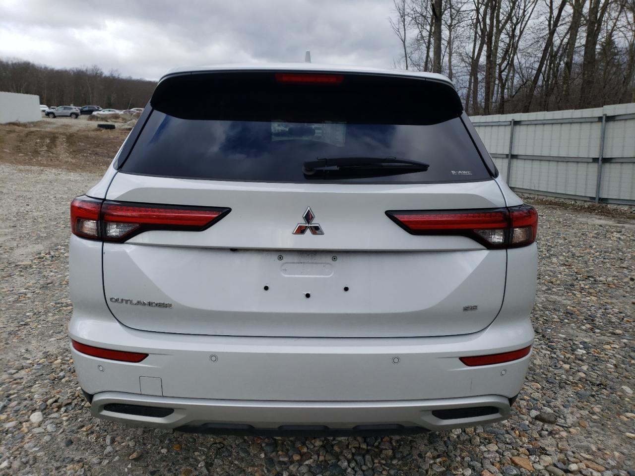 Photo 5 VIN: JA4J4UA81PZ032251 - MITSUBISHI OUTLANDER 