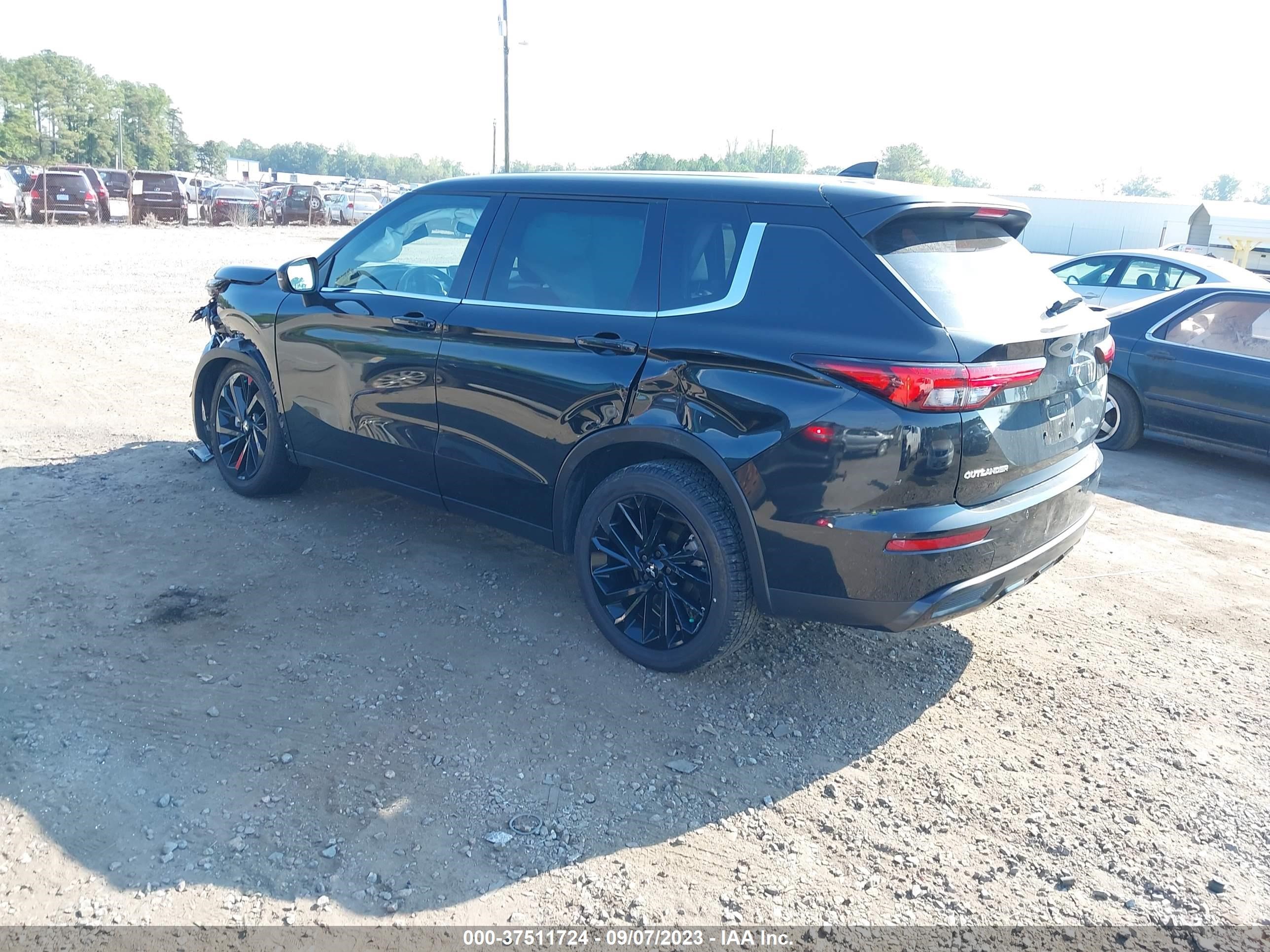 Photo 2 VIN: JA4J4UA81PZ048675 - MITSUBISHI OUTLANDER 