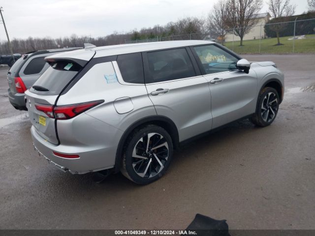 Photo 3 VIN: JA4J4UA82PZ040150 - MITSUBISHI OUTLANDER 