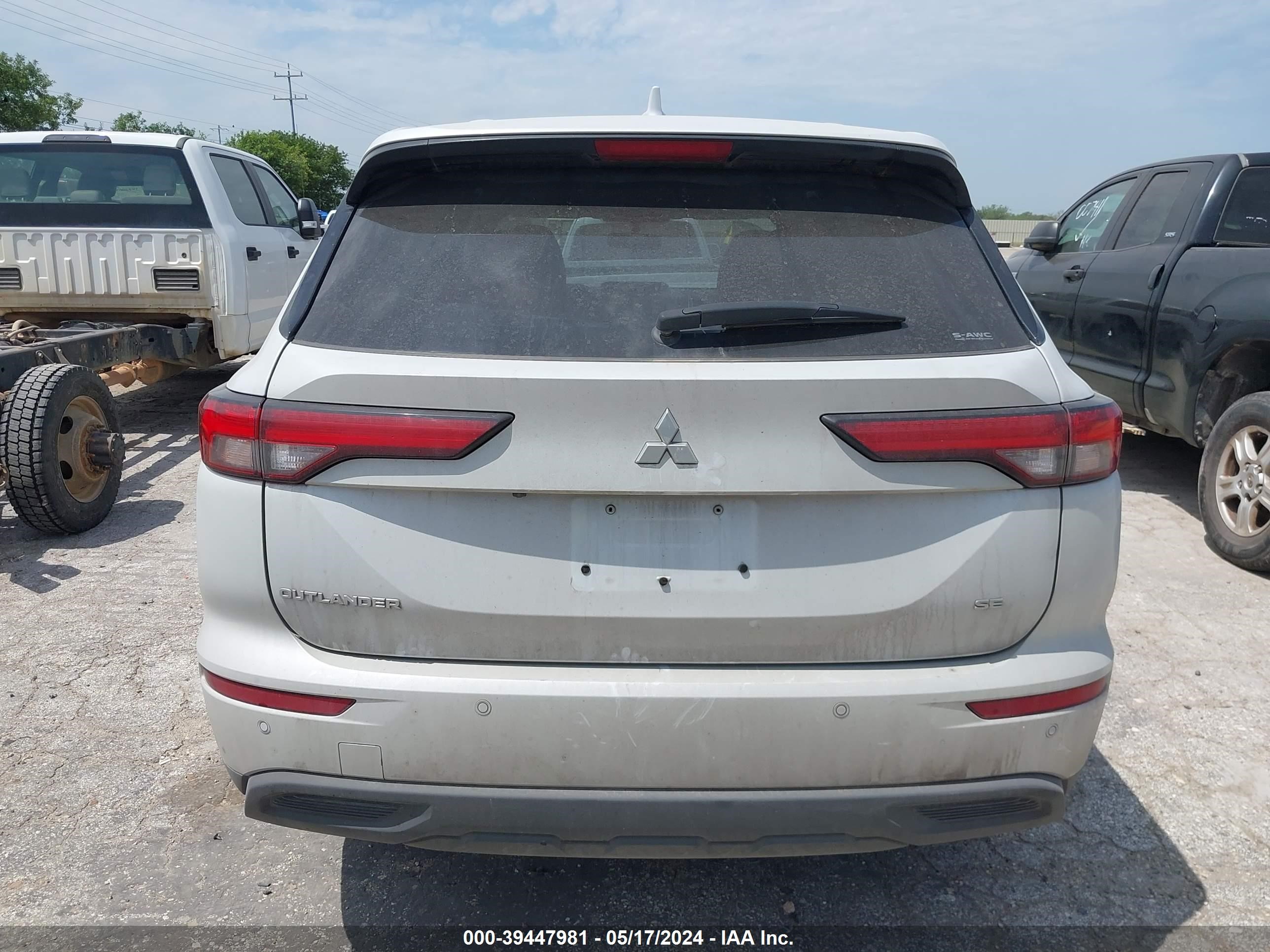 Photo 15 VIN: JA4J4UA83PZ027150 - MITSUBISHI OUTLANDER 