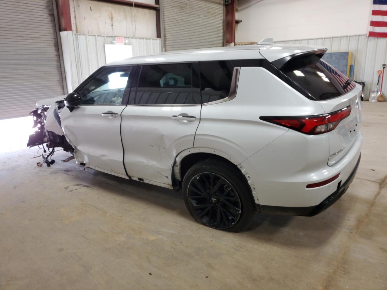 Photo 1 VIN: JA4J4UA83PZ034373 - MITSUBISHI OUTLANDER 