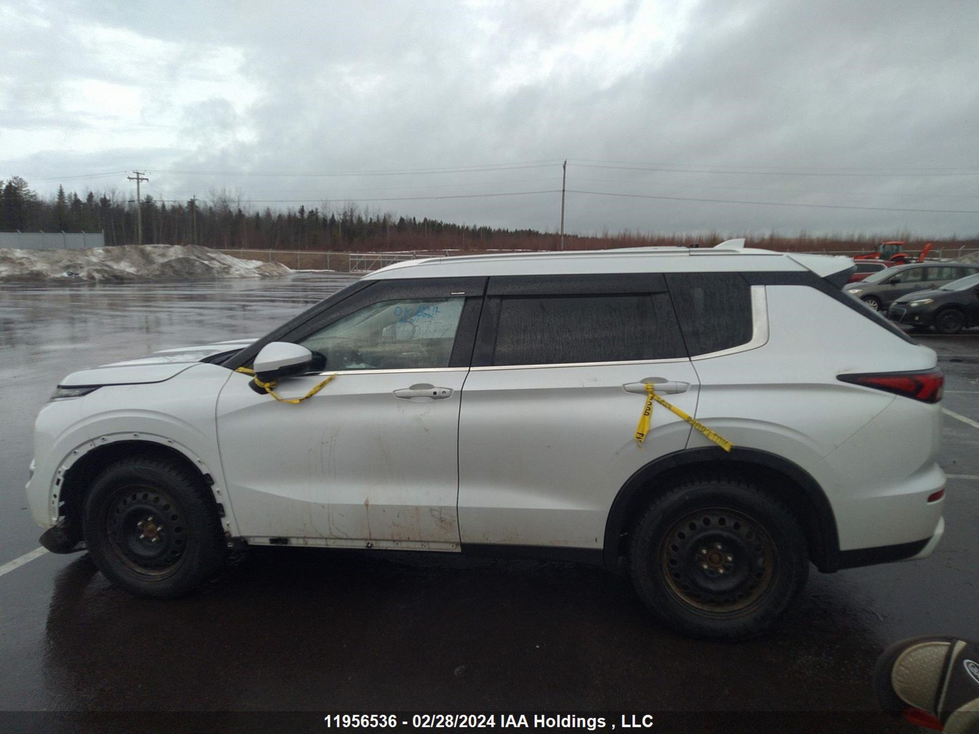 Photo 13 VIN: JA4J4UA84NZ615622 - MITSUBISHI OUTLANDER 