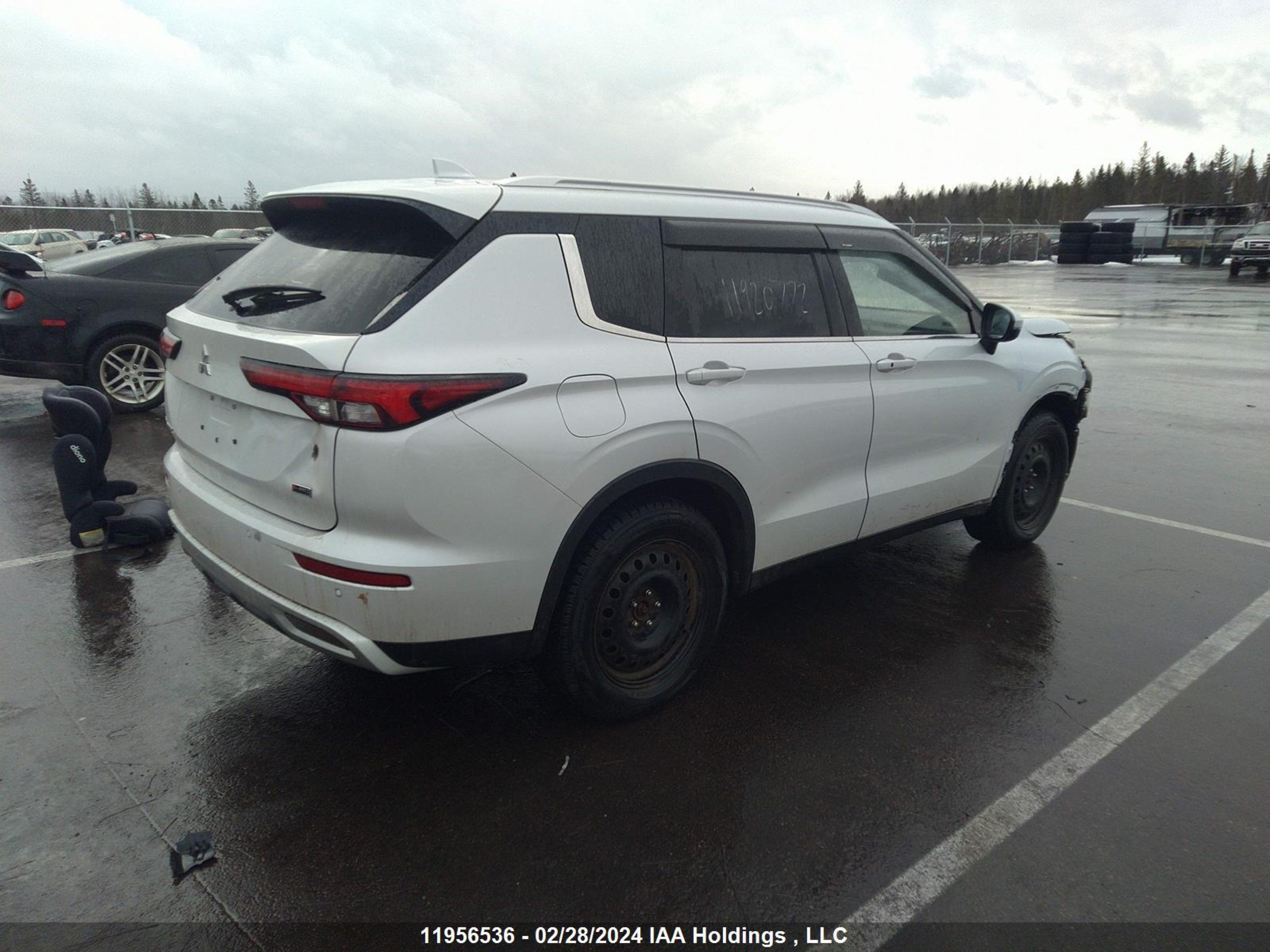 Photo 3 VIN: JA4J4UA84NZ615622 - MITSUBISHI OUTLANDER 