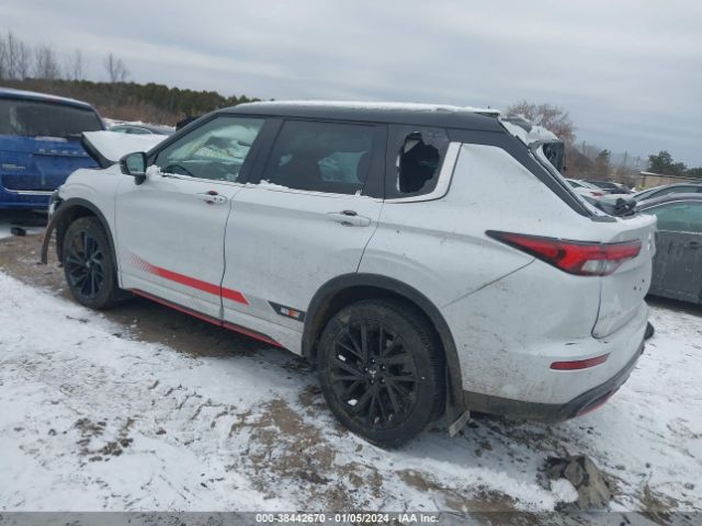 Photo 2 VIN: JA4J4UA85PZ032611 - MITSUBISHI OUTLANDER 