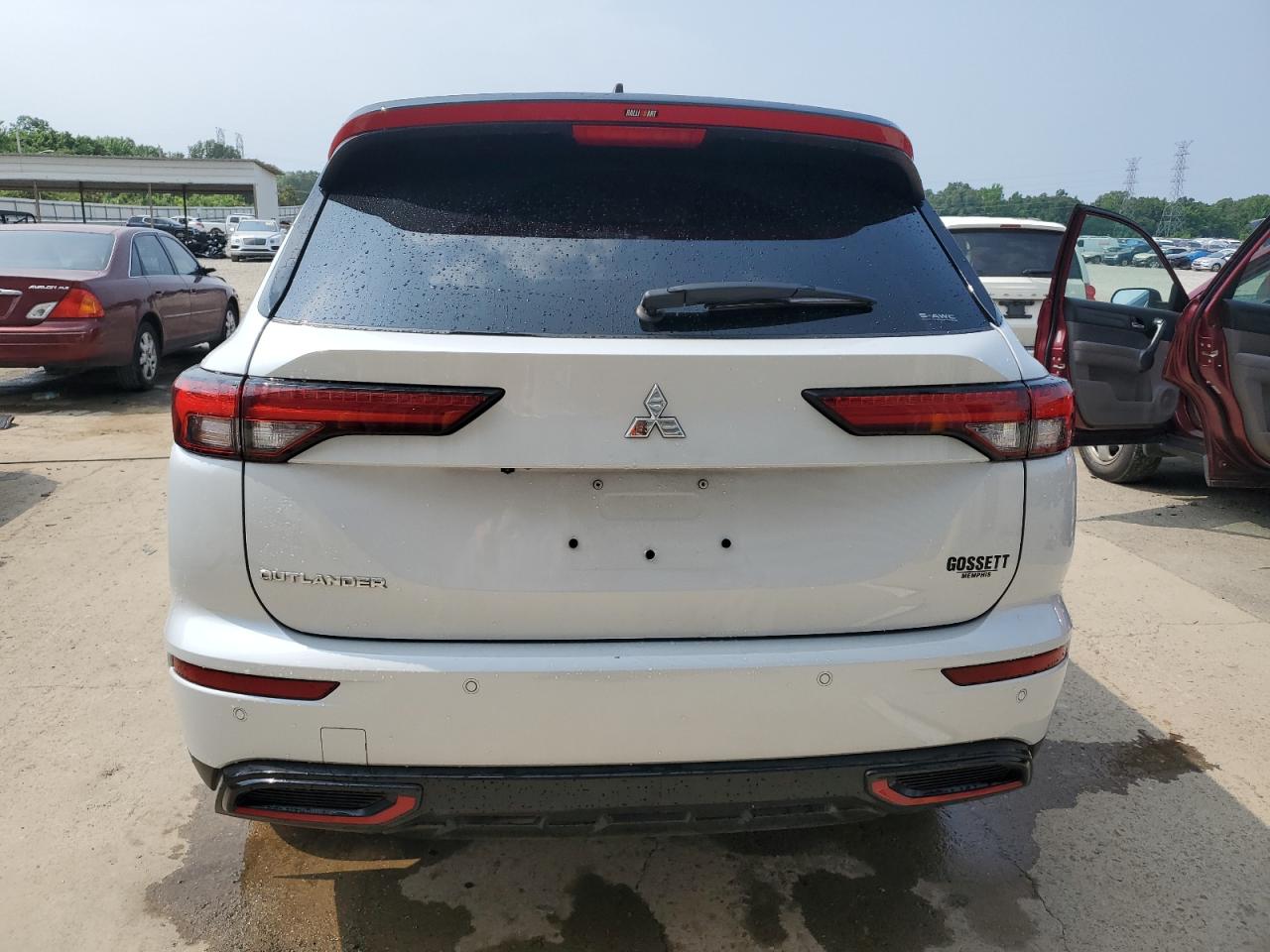 Photo 5 VIN: JA4J4UA85PZ033399 - MITSUBISHI OUTLANDER 