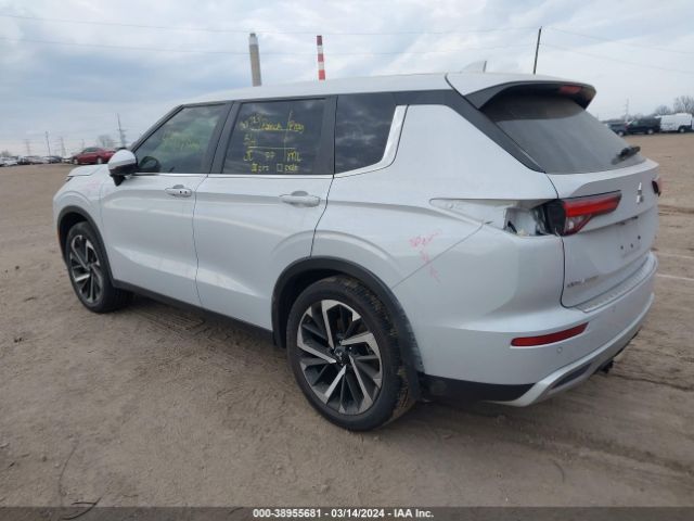 Photo 2 VIN: JA4J4UA88NZ043406 - MITSUBISHI OUTLANDER 