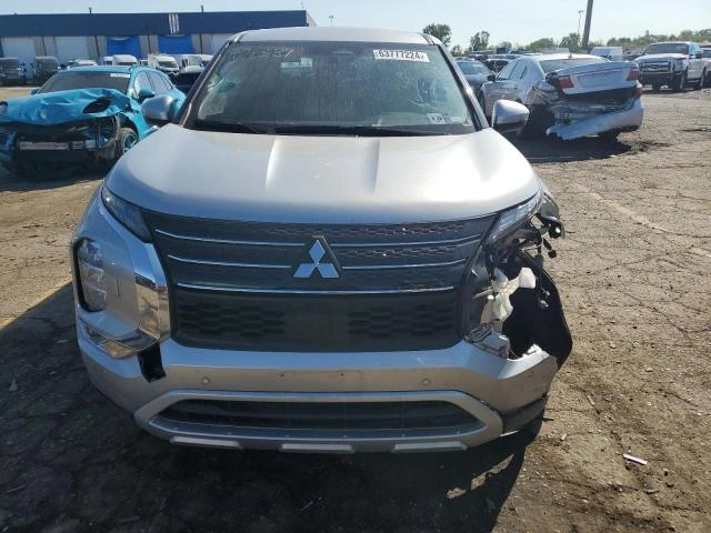 Photo 4 VIN: JA4J4UA8XPZ023905 - MITSUBISHI OUTLANDER 