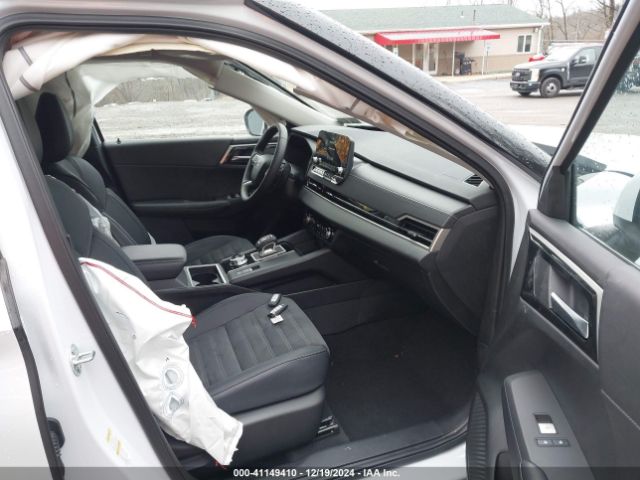 Photo 4 VIN: JA4J4VA80RZ047767 - MITSUBISHI OUTLANDER 