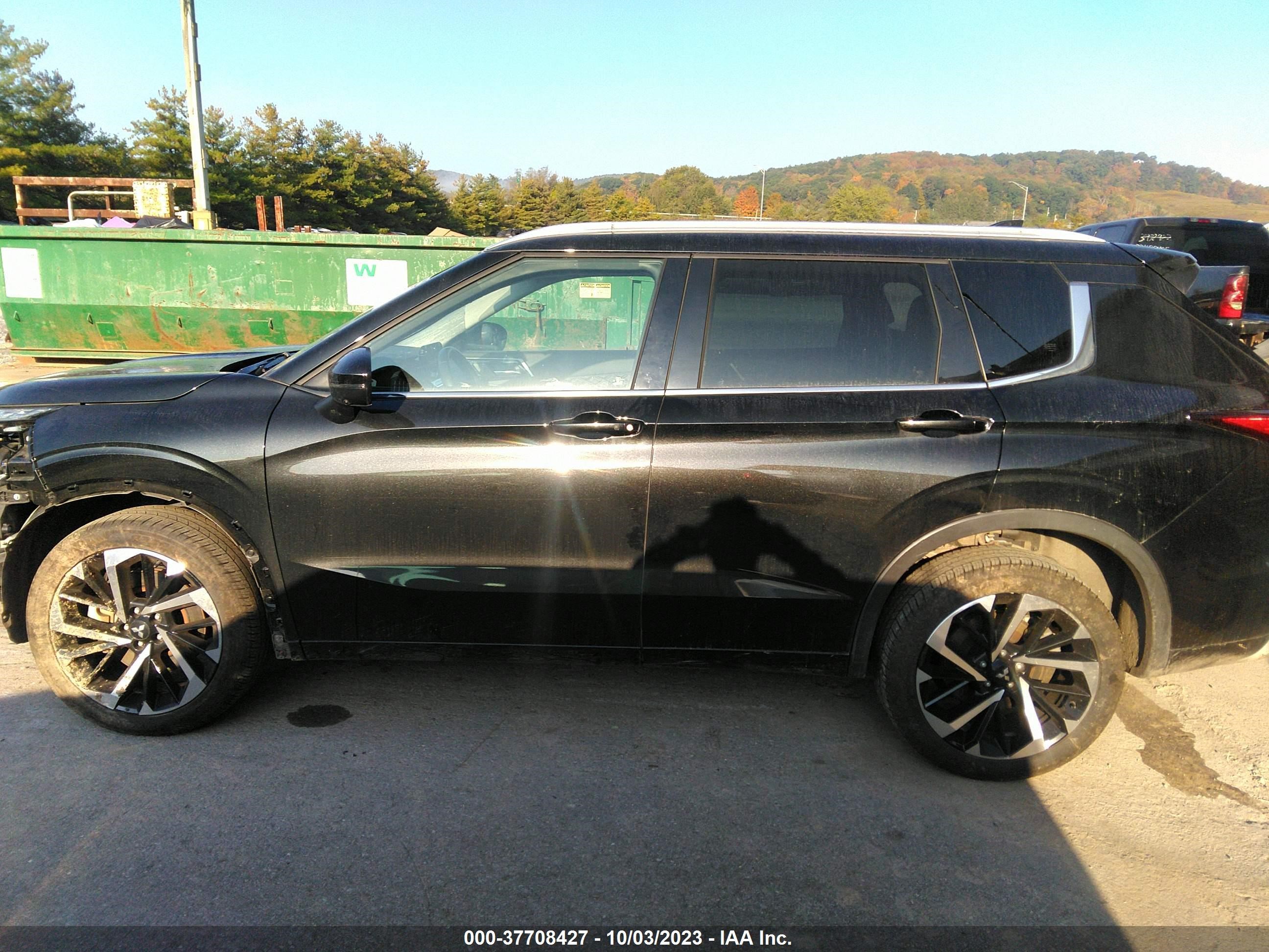 Photo 14 VIN: JA4J4VA81NZ062370 - MITSUBISHI OUTLANDER 