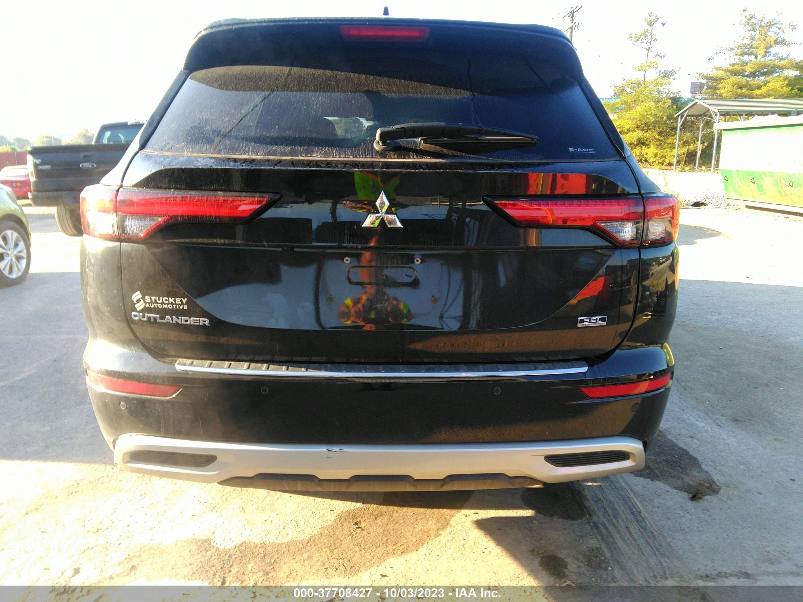 Photo 16 VIN: JA4J4VA81NZ062370 - MITSUBISHI OUTLANDER 