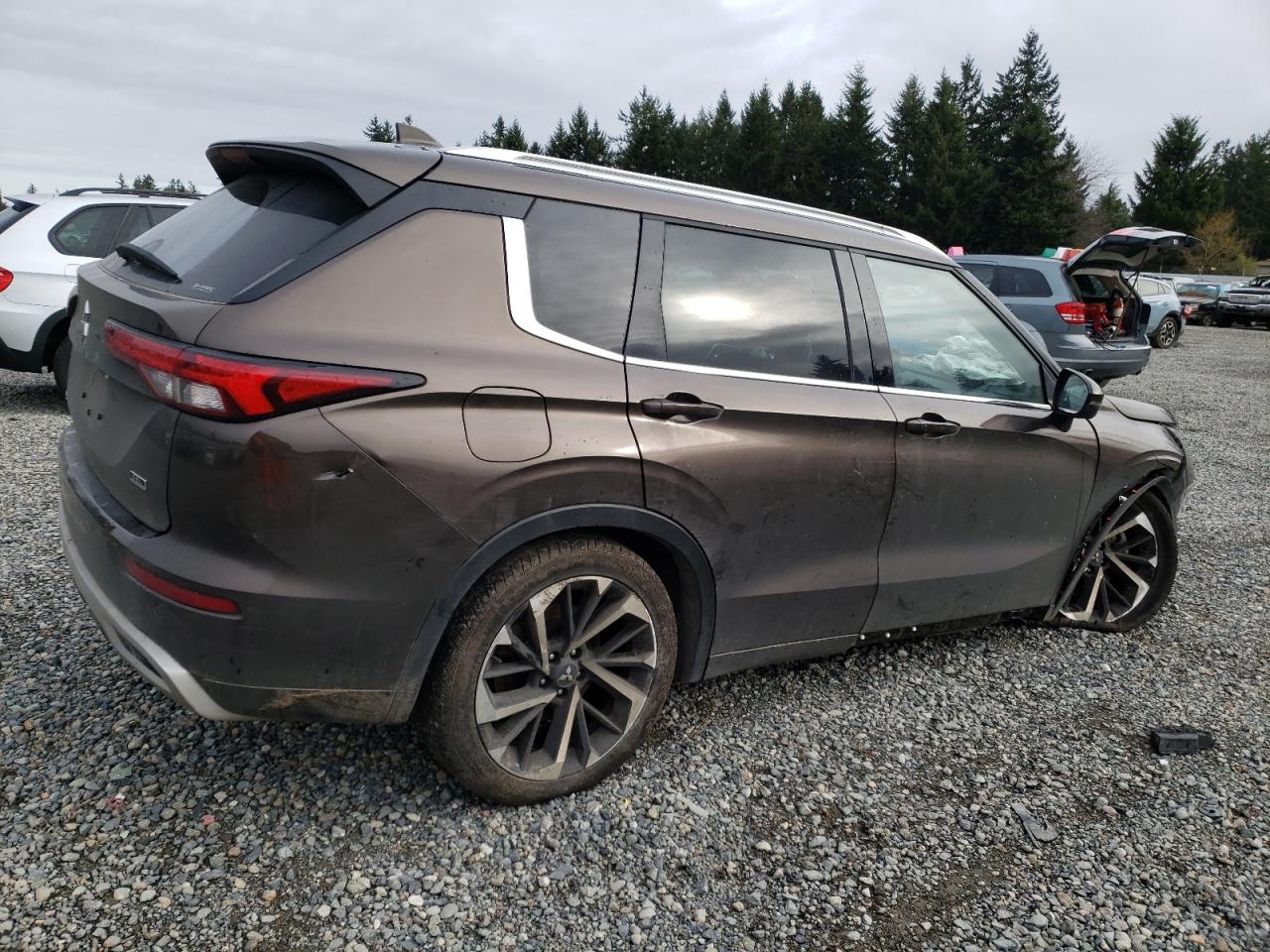 Photo 2 VIN: JA4J4VA81NZ075278 - MITSUBISHI OUTLANDER 