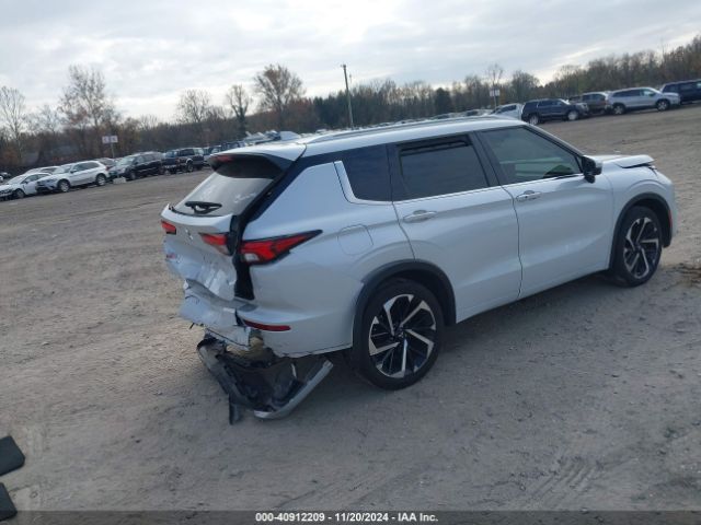 Photo 3 VIN: JA4J4VA82NZ087262 - MITSUBISHI OUTLANDER 