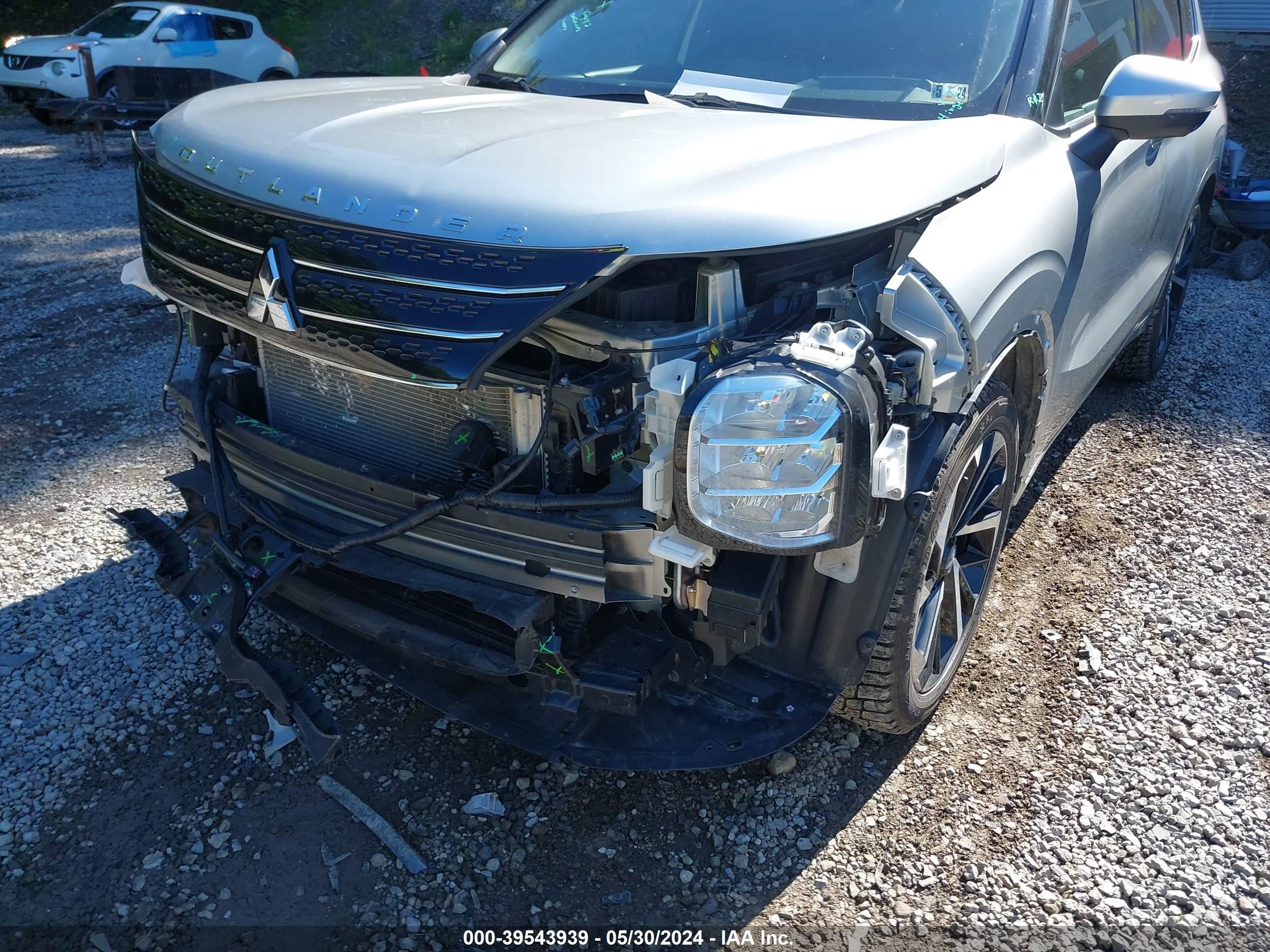 Photo 20 VIN: JA4J4VA83NZ072818 - MITSUBISHI OUTLANDER 