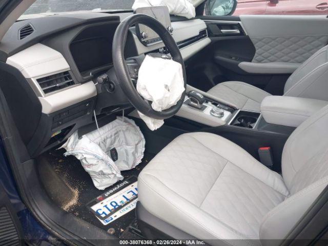 Photo 4 VIN: JA4J4VA83NZ611096 - MITSUBISHI OUTLANDER 