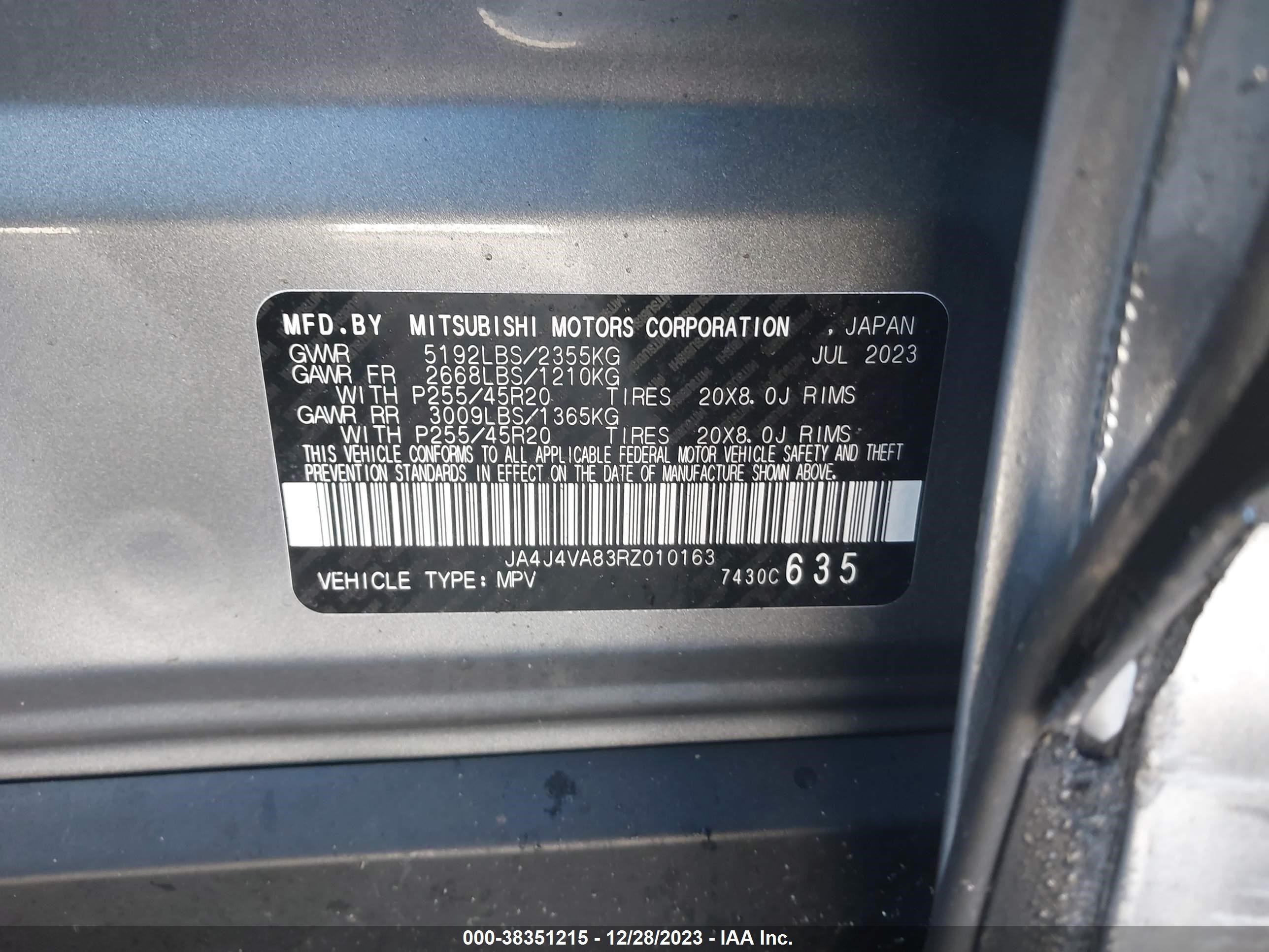 Photo 8 VIN: JA4J4VA83RZ010163 - MITSUBISHI OUTLANDER 