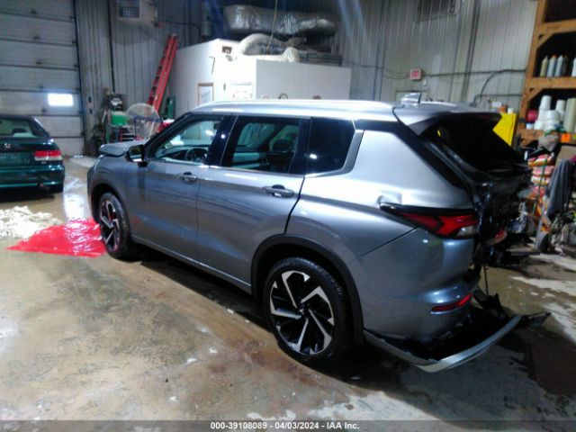 Photo 2 VIN: JA4J4VA85PZ037555 - MITSUBISHI OUTLANDER 