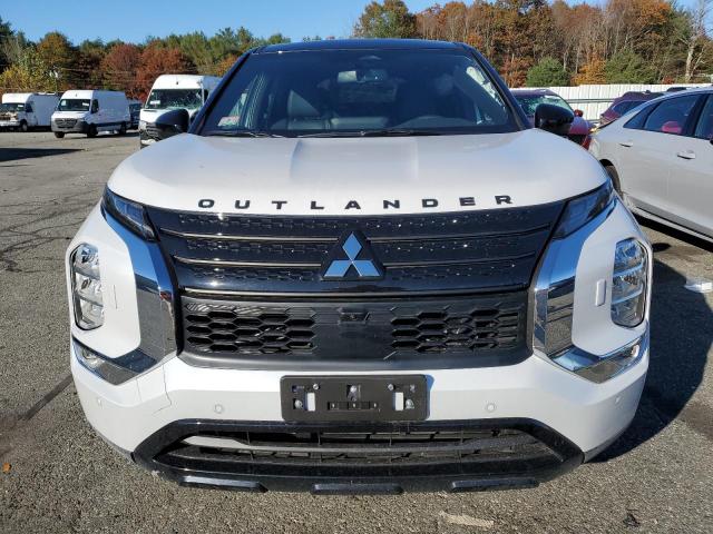 Photo 4 VIN: JA4J4VA86PZ048130 - MITSUBISHI OUTLANDER 