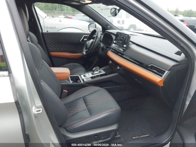Photo 4 VIN: JA4J4VA87NZ074880 - MITSUBISHI OUTLANDER 
