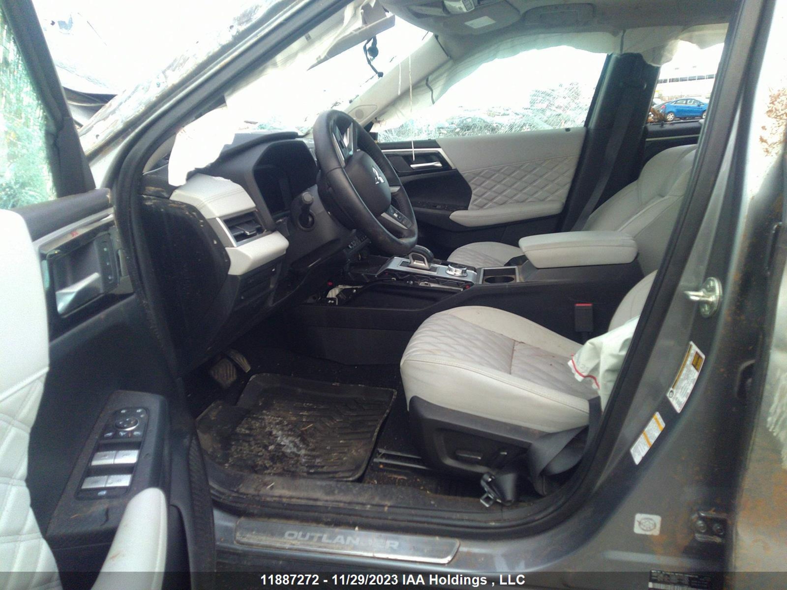 Photo 4 VIN: JA4J4VA87NZ620383 - MITSUBISHI OUTLANDER 