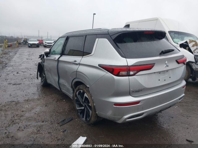 Photo 2 VIN: JA4J4VA88PZ037047 - MITSUBISHI OUTLANDER 