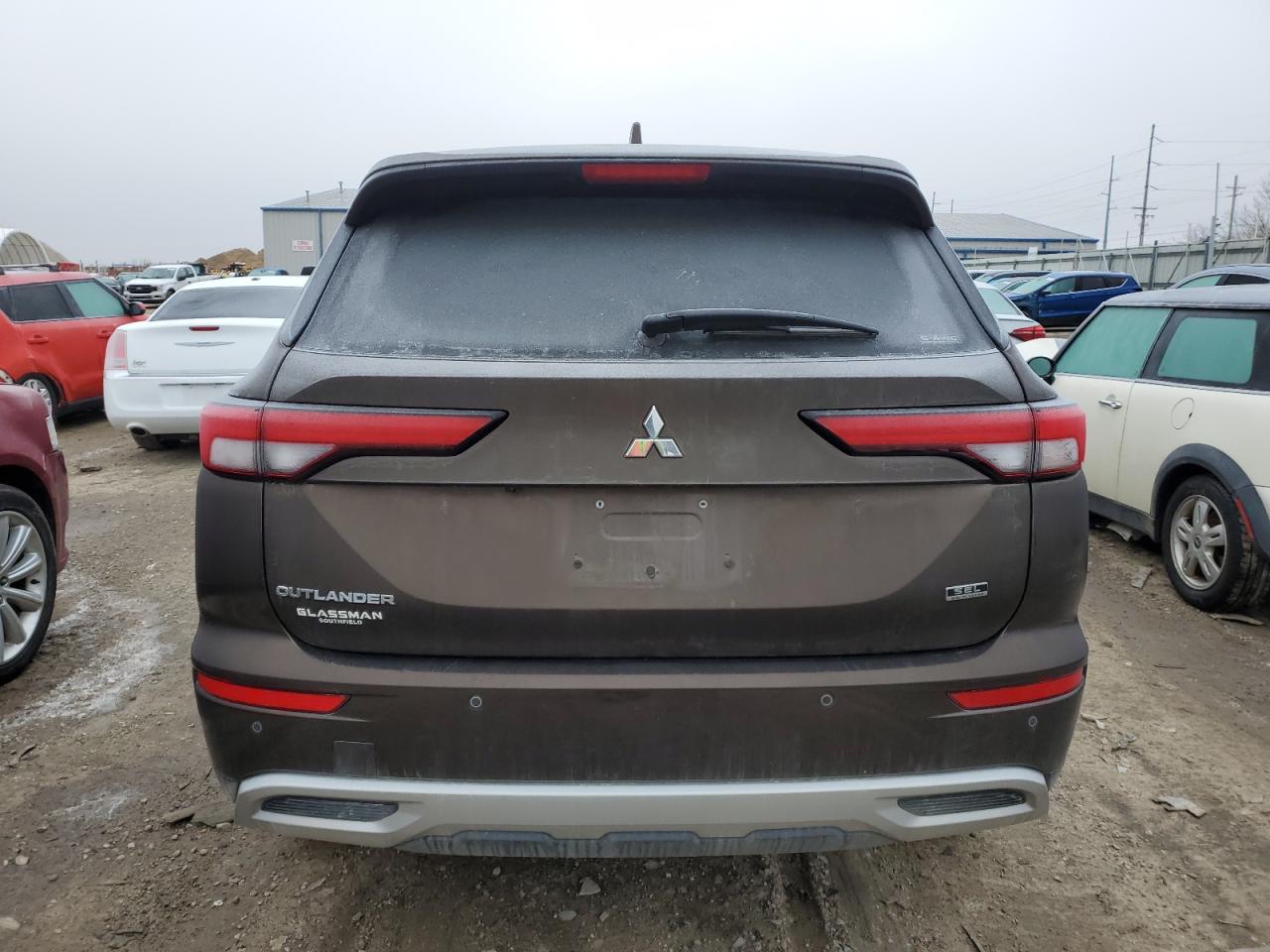 Photo 5 VIN: JA4J4VA89NZ061239 - MITSUBISHI OUTLANDER 