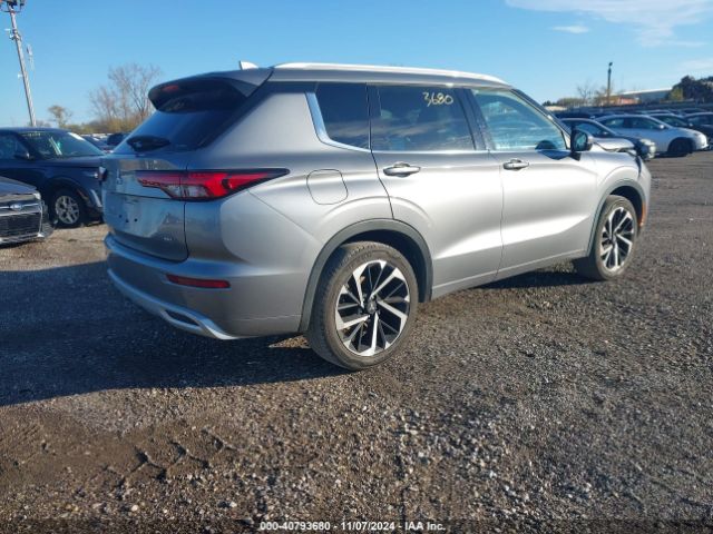 Photo 3 VIN: JA4J4VA8XNZ038777 - MITSUBISHI OUTLANDER 