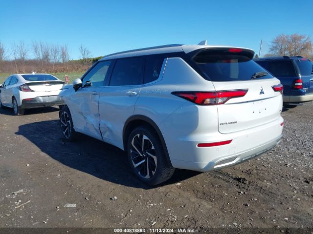 Photo 2 VIN: JA4J4VA8XPZ037387 - MITSUBISHI OUTLANDER 