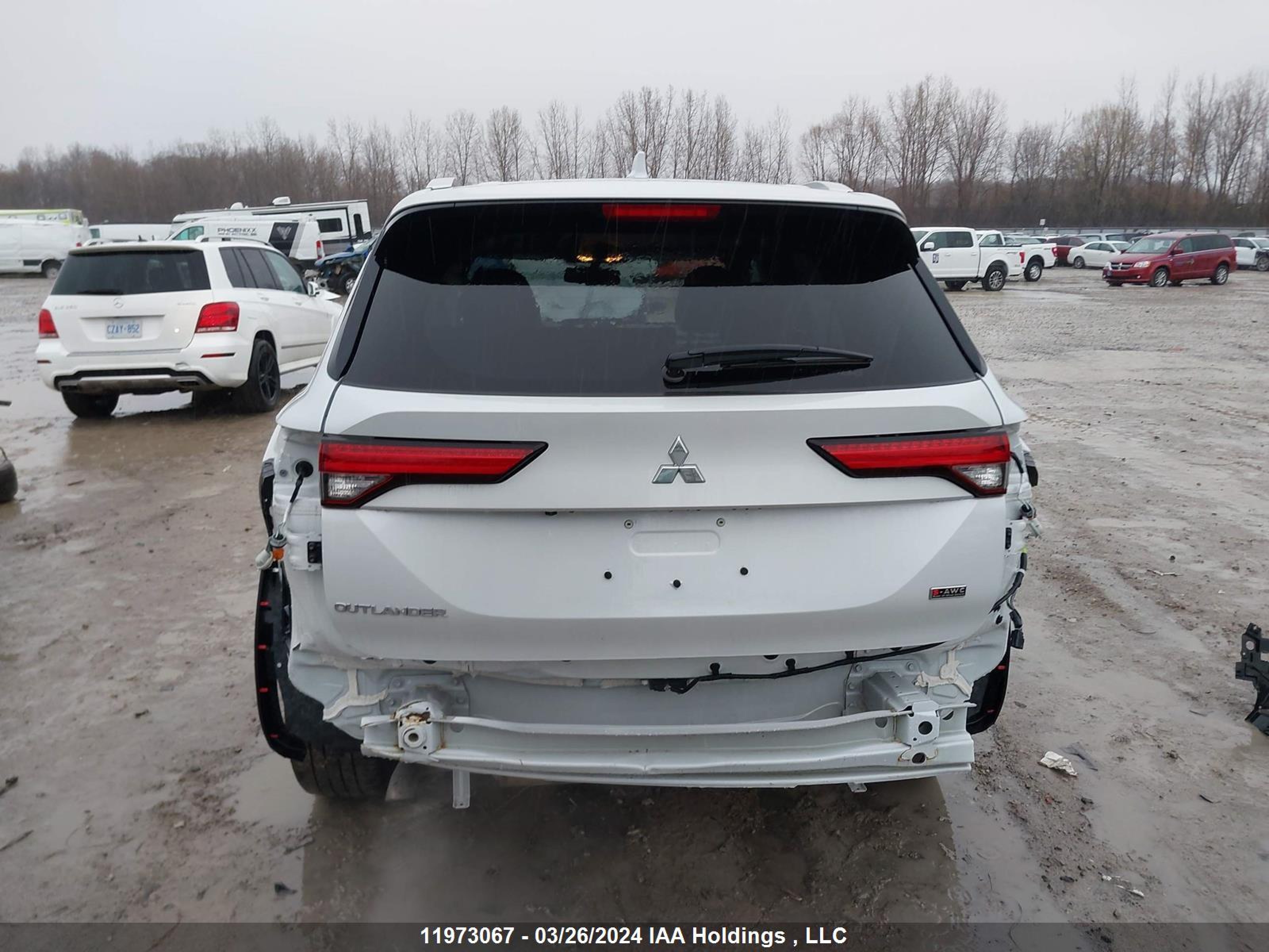 Photo 15 VIN: JA4J4VA8XPZ618467 - MITSUBISHI OUTLANDER 