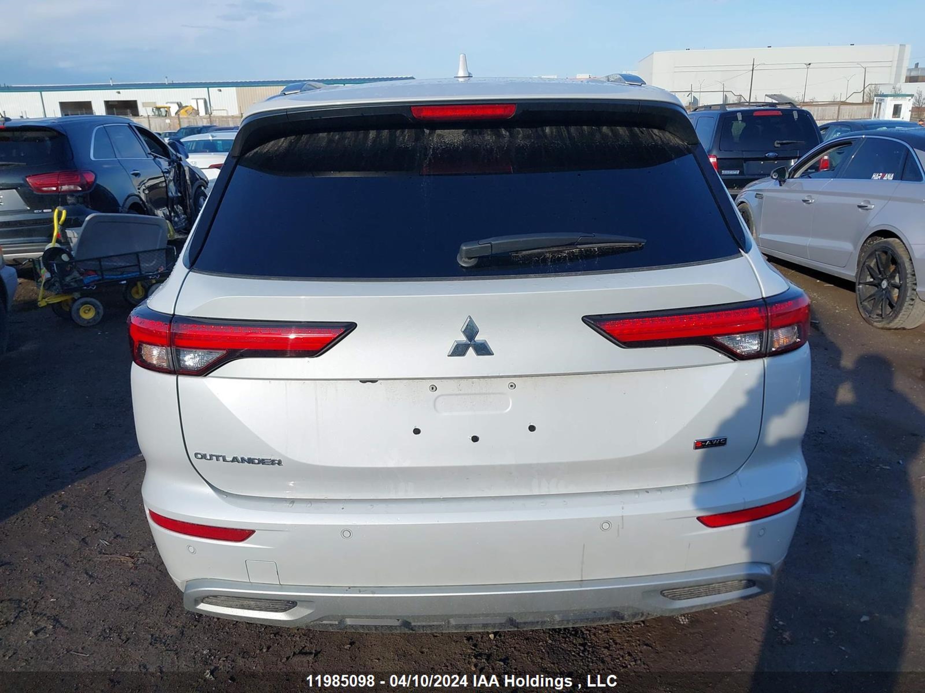 Photo 15 VIN: JA4J4WA80RZ605624 - MITSUBISHI OUTLANDER 