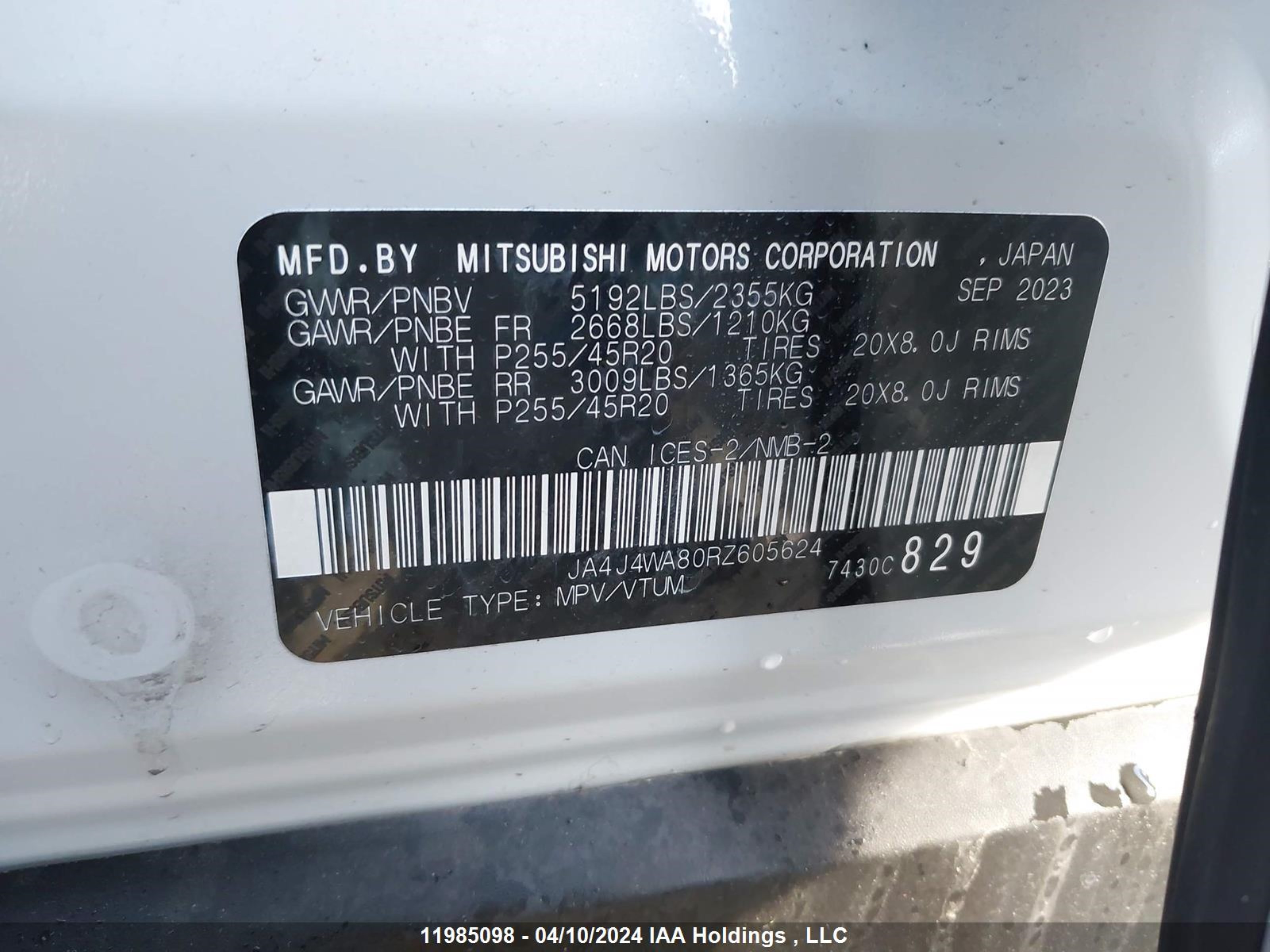 Photo 8 VIN: JA4J4WA80RZ605624 - MITSUBISHI OUTLANDER 