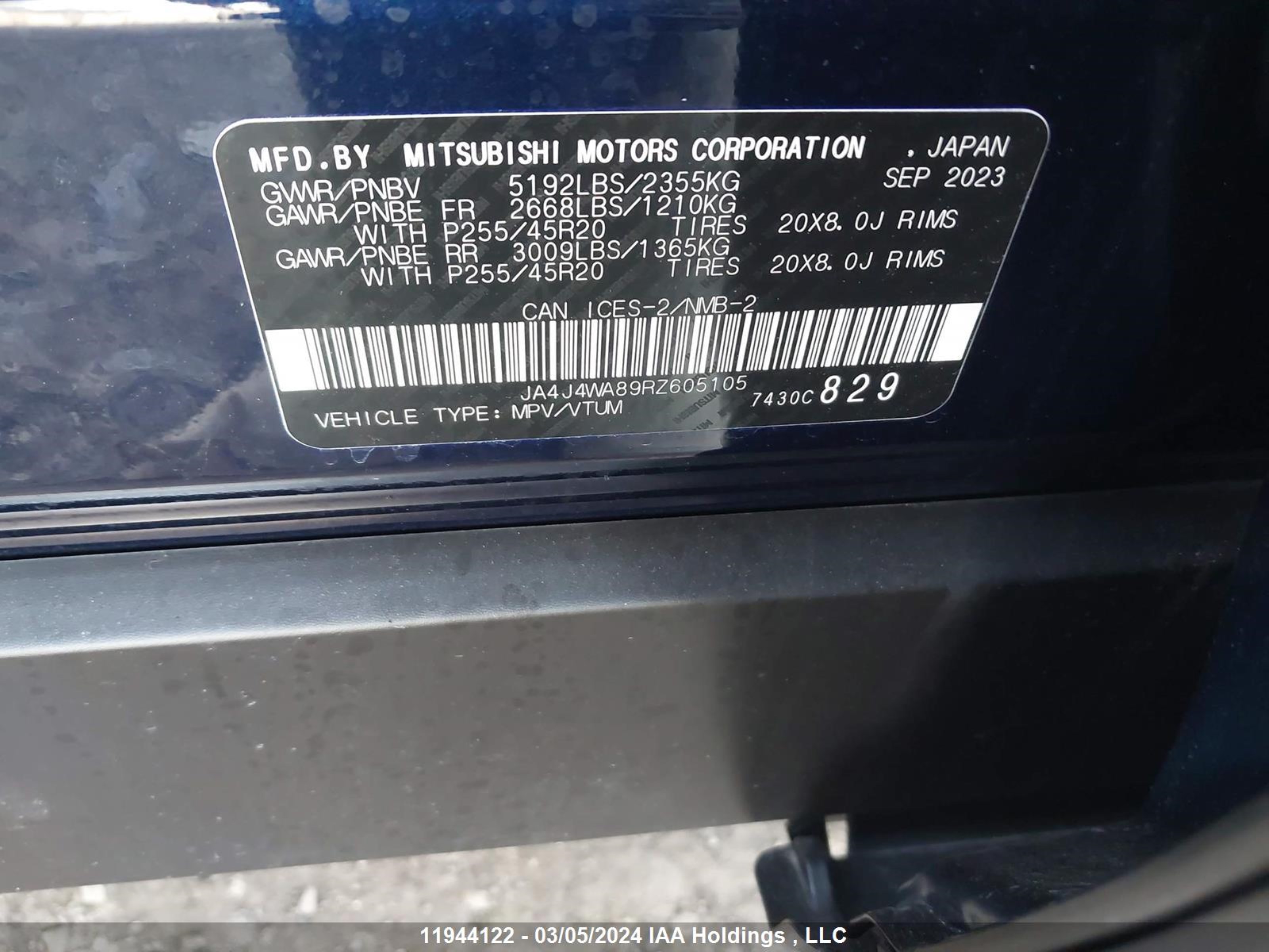 Photo 8 VIN: JA4J4WA89RZ605105 - MITSUBISHI OUTLANDER 