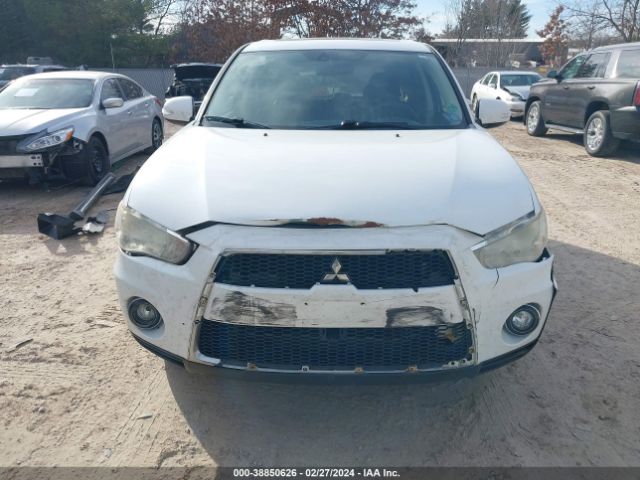 Photo 5 VIN: JA4JS4AX0AZ003781 - MITSUBISHI OUTLANDER 