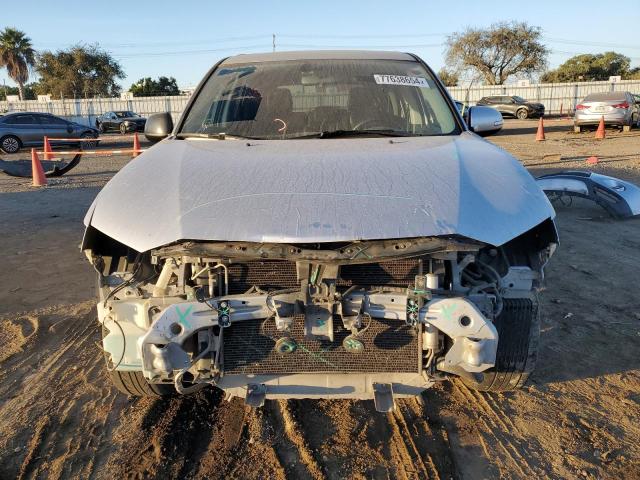 Photo 4 VIN: JA4JS4AX2BU031452 - MITSUBISHI OUTLANDER 