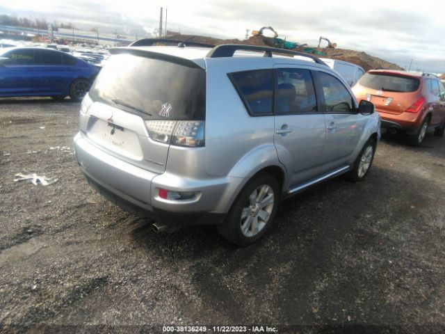 Photo 3 VIN: JA4JT3AW2BU006999 - MITSUBISHI OUTLANDER 