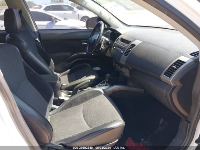 Photo 4 VIN: JA4JT3AW3AZ007483 - MITSUBISHI OUTLANDER 