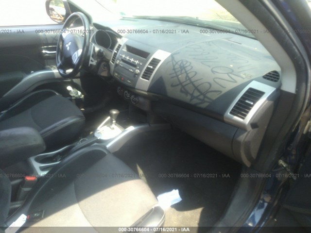 Photo 4 VIN: JA4JT3AW4BU007930 - MITSUBISHI OUTLANDER XL 