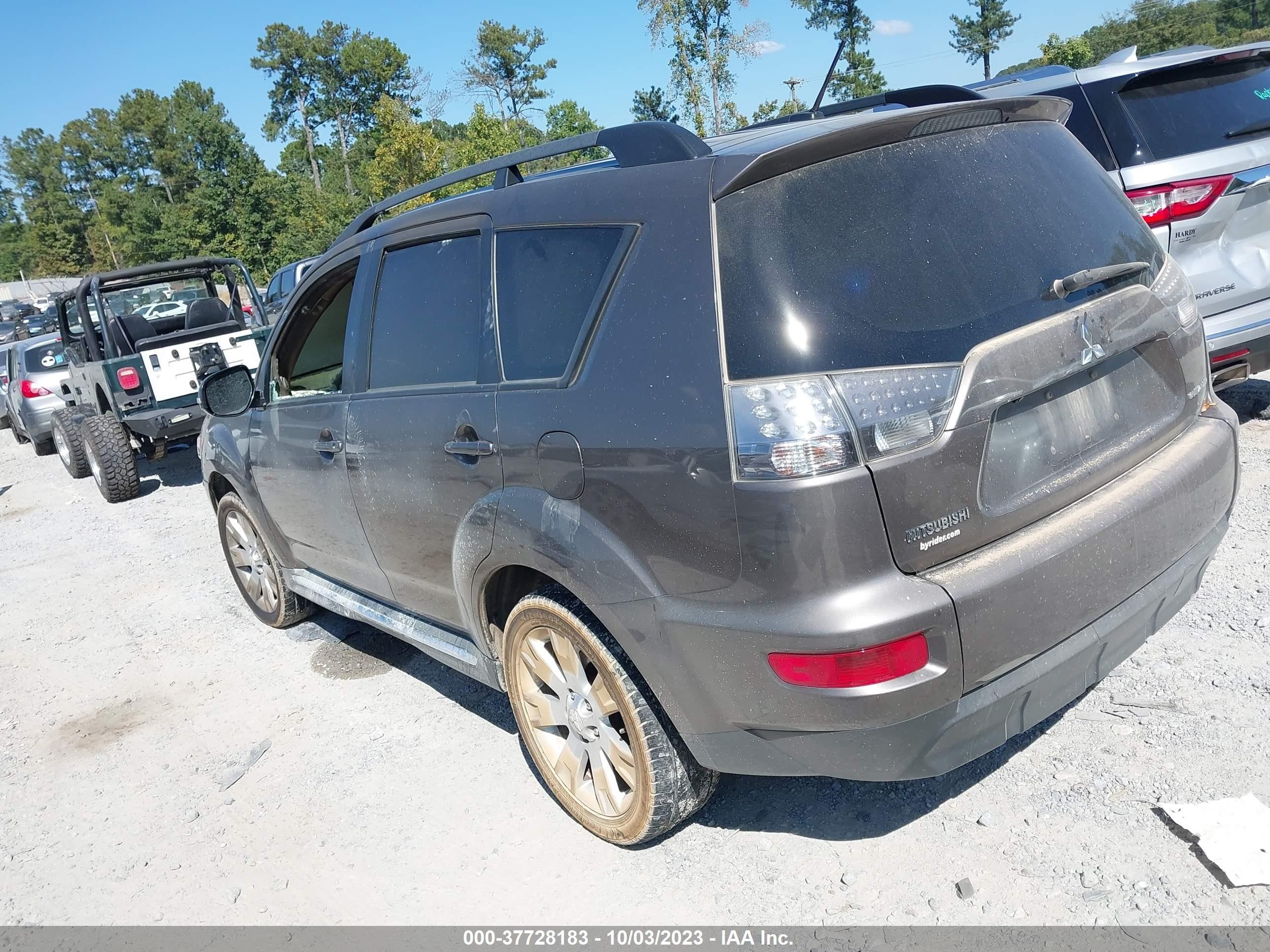 Photo 2 VIN: JA4JT3AW4DU001919 - MITSUBISHI OUTLANDER 