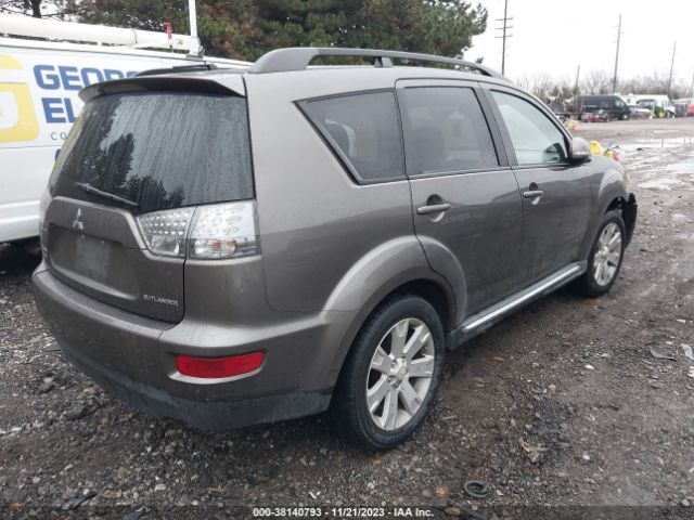 Photo 3 VIN: JA4JT3AW5BU020587 - MITSUBISHI OUTLANDER 