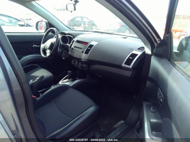 Photo 4 VIN: JA4JT3AW5BU032657 - MITSUBISHI OUTLANDER 