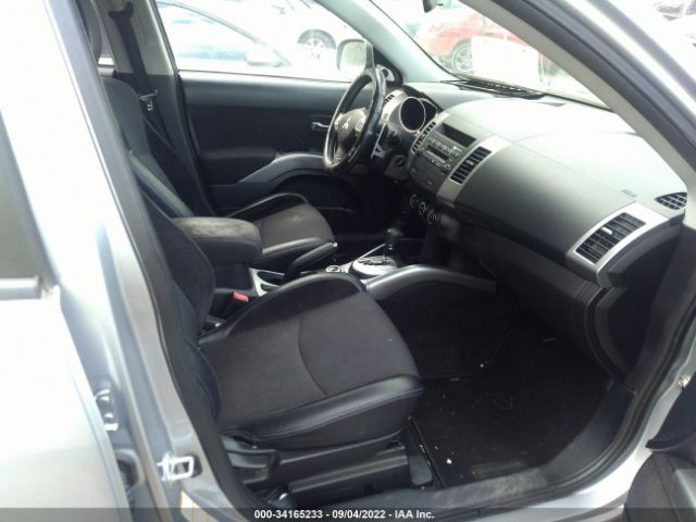 Photo 4 VIN: JA4JT3AW6AZ005386 - MITSUBISHI OUTLANDER 