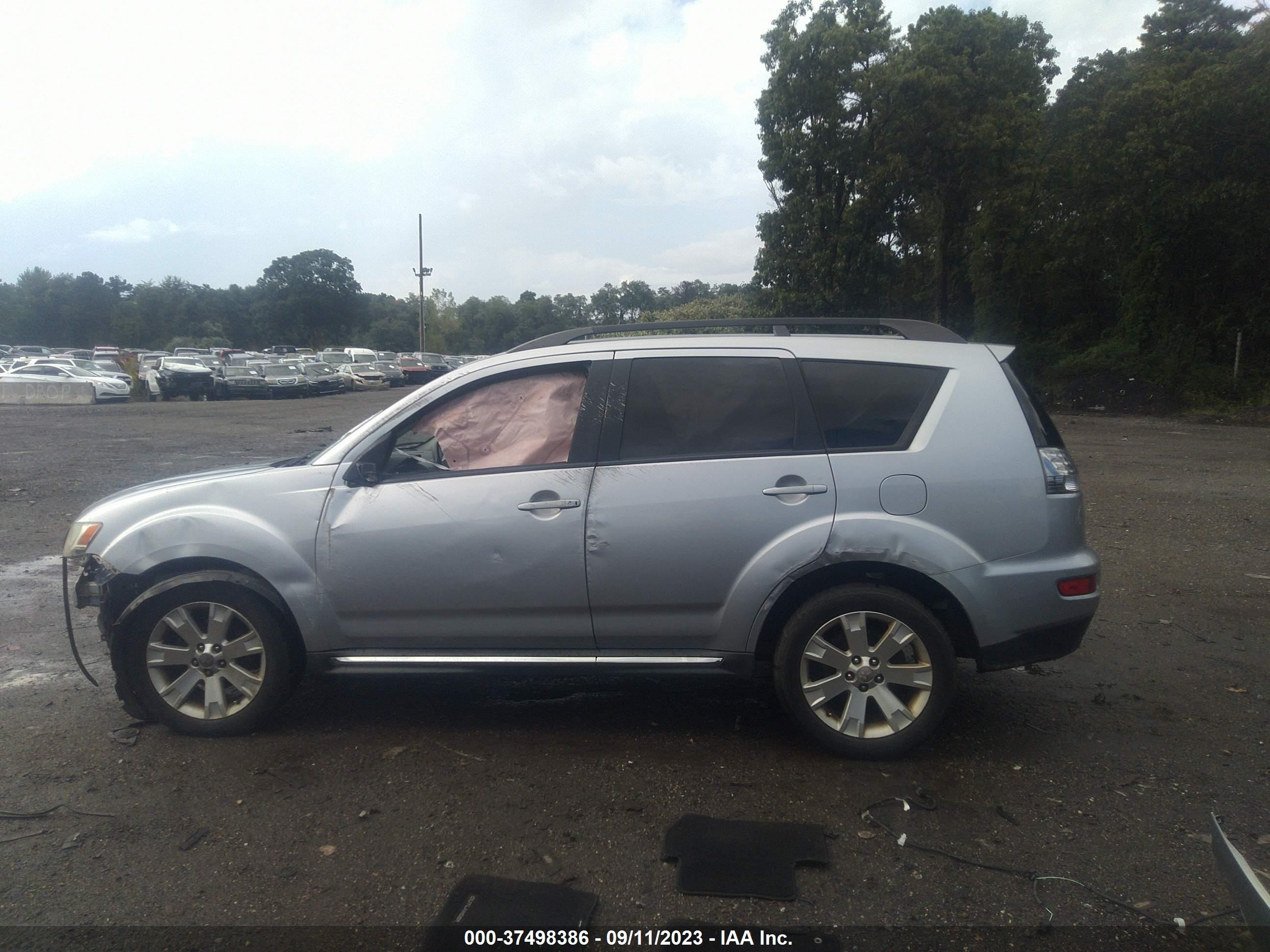 Photo 14 VIN: JA4JT3AW6AZ009938 - MITSUBISHI OUTLANDER 