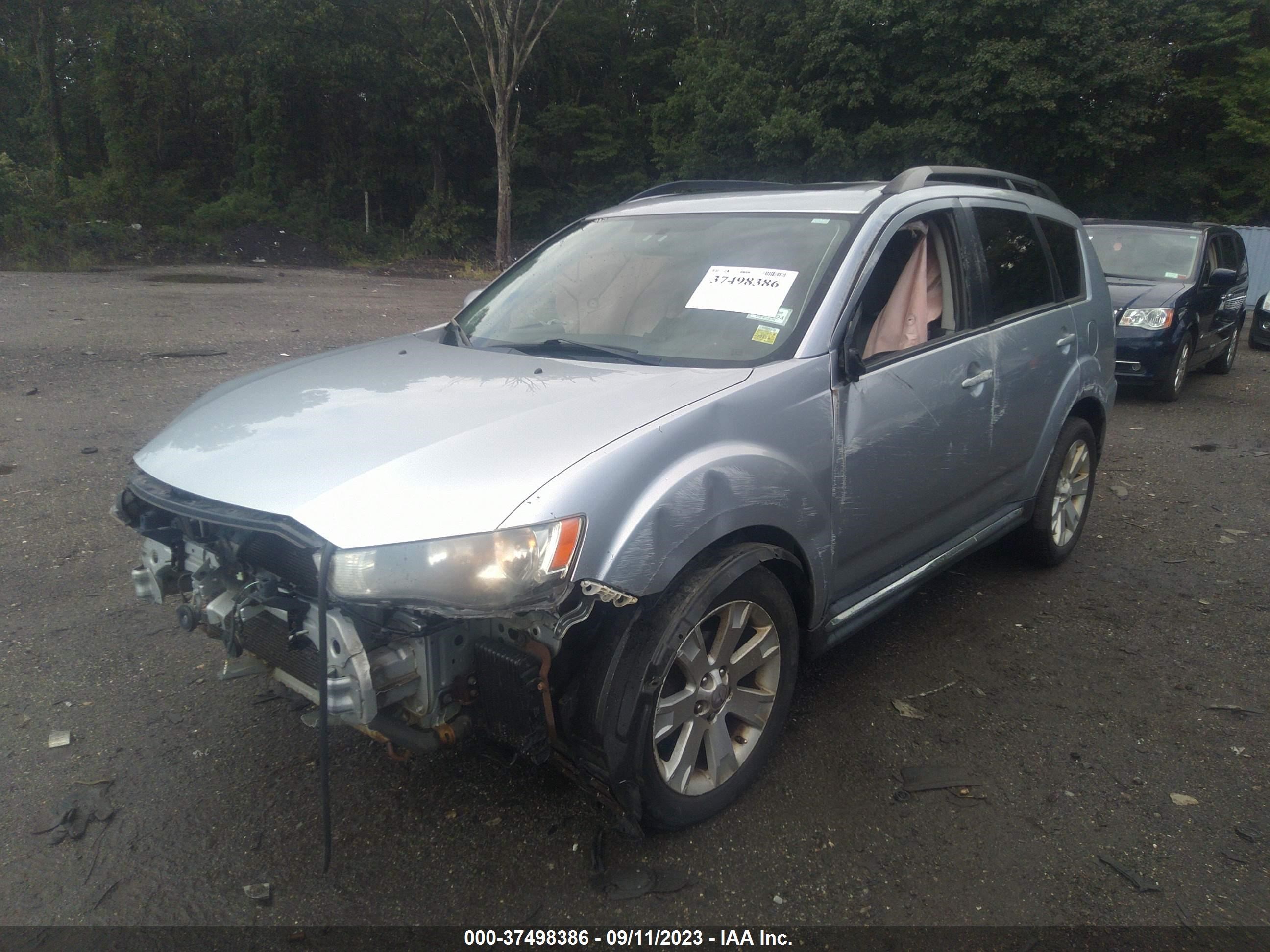 Photo 5 VIN: JA4JT3AW6AZ009938 - MITSUBISHI OUTLANDER 