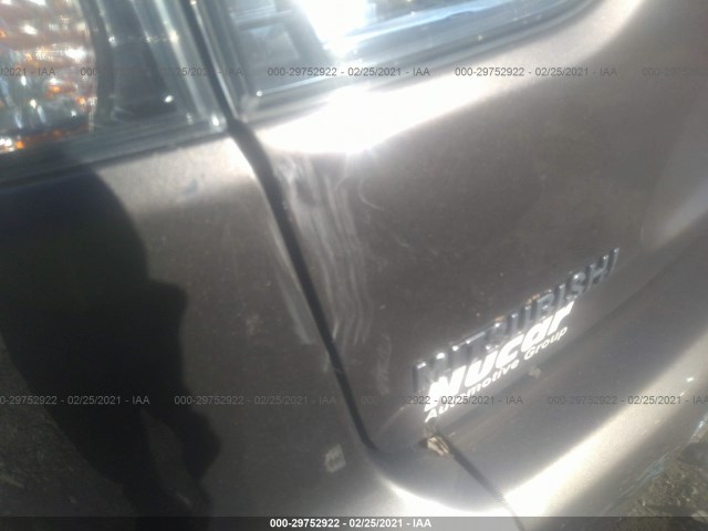 Photo 5 VIN: JA4JT3AW6BU035793 - MITSUBISHI OUTLANDER 