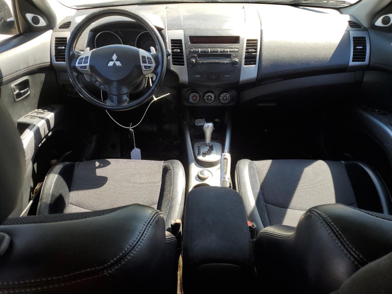 Photo 7 VIN: JA4JT3AW7BU019263 - MITSUBISHI OUTLANDER 