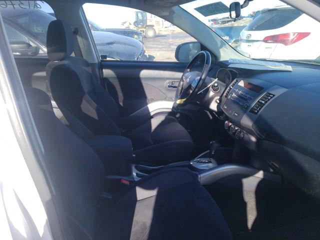 Photo 4 VIN: JA4JT3AX0AZ607354 - MITSUBISHI OUTLANDER 