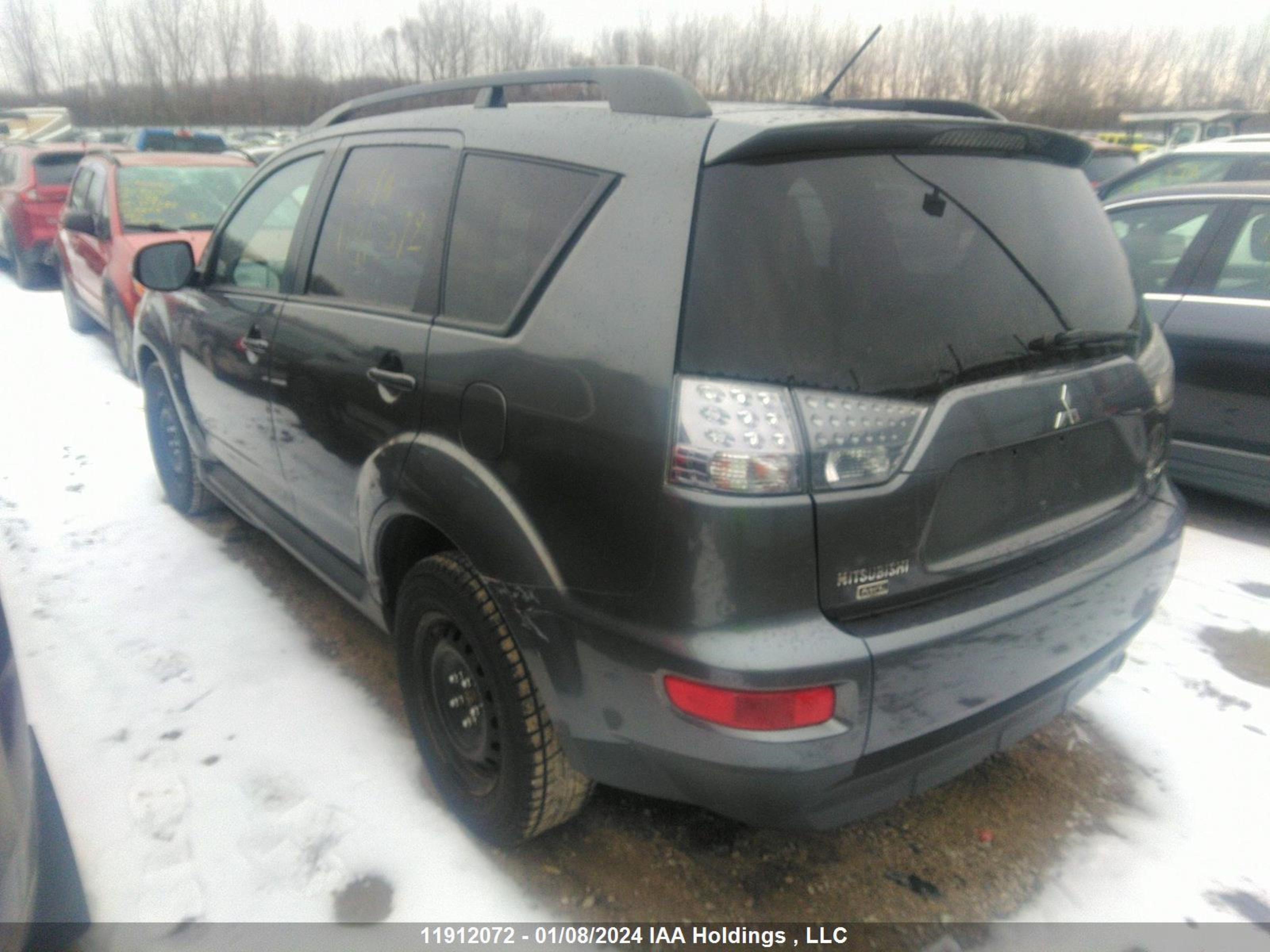 Photo 2 VIN: JA4JT3AX3CU609308 - MITSUBISHI OUTLANDER 